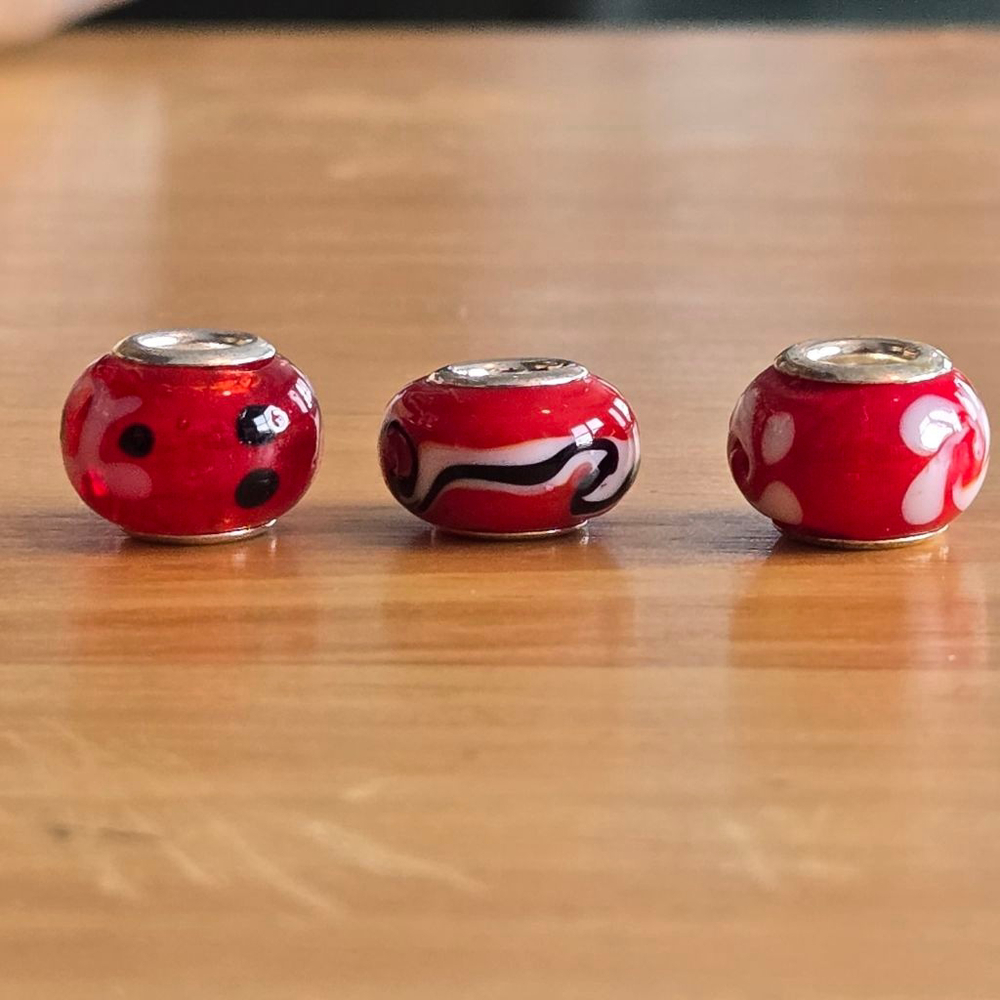Murano Glass Charm Bracelet Bead Spacer Silvertone Women's Red White Black